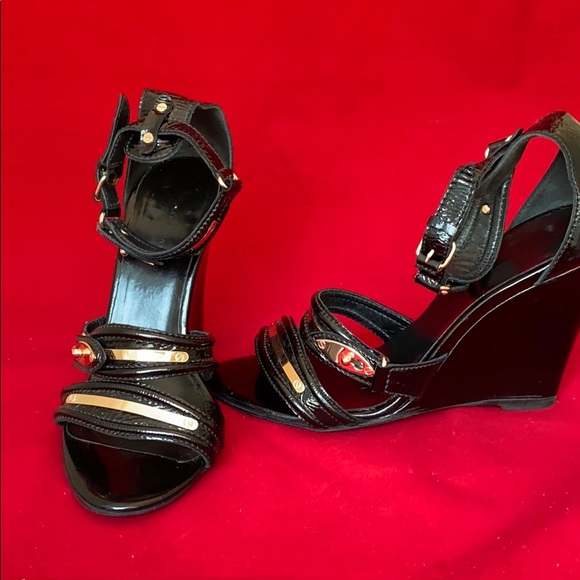 Balenciaga Black and Rose  Gold Patent Wedge - Picture 3 of 6